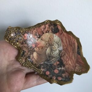 Vintage painted oyster shell